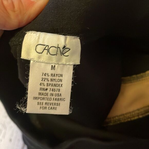 Cache Black Leggingss with tan side stripe size medium - Picture 4 of 4